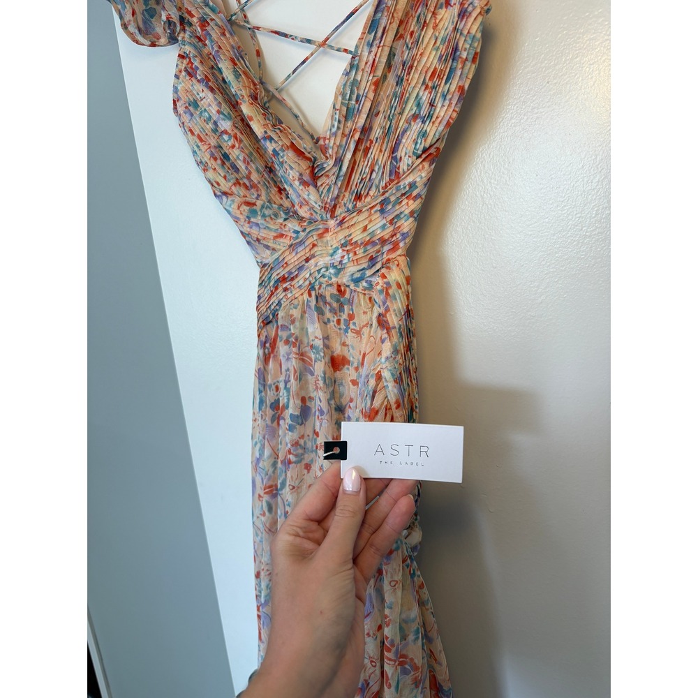 NWT ASTR The Label Primrose Floral Strappy Back Maxi Dress Medium Peach Cut Out - Picture 5 of 9